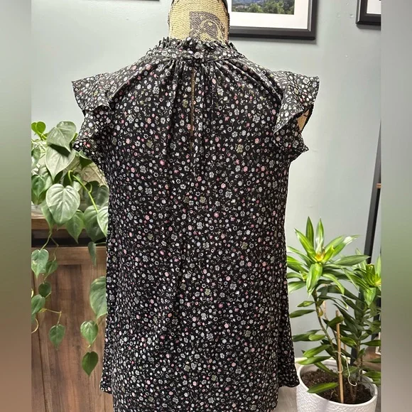 Loft sleeveless flowery blouse. Size XS. - Picture 3 of 6